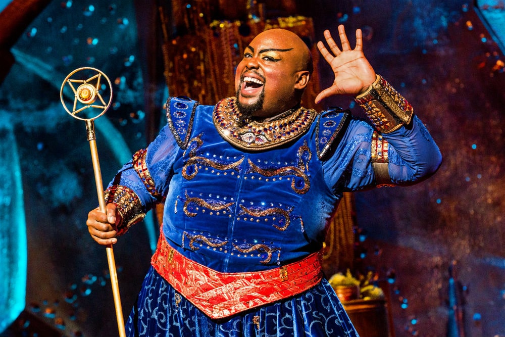 Gênio do musical Aladdin na Broadway