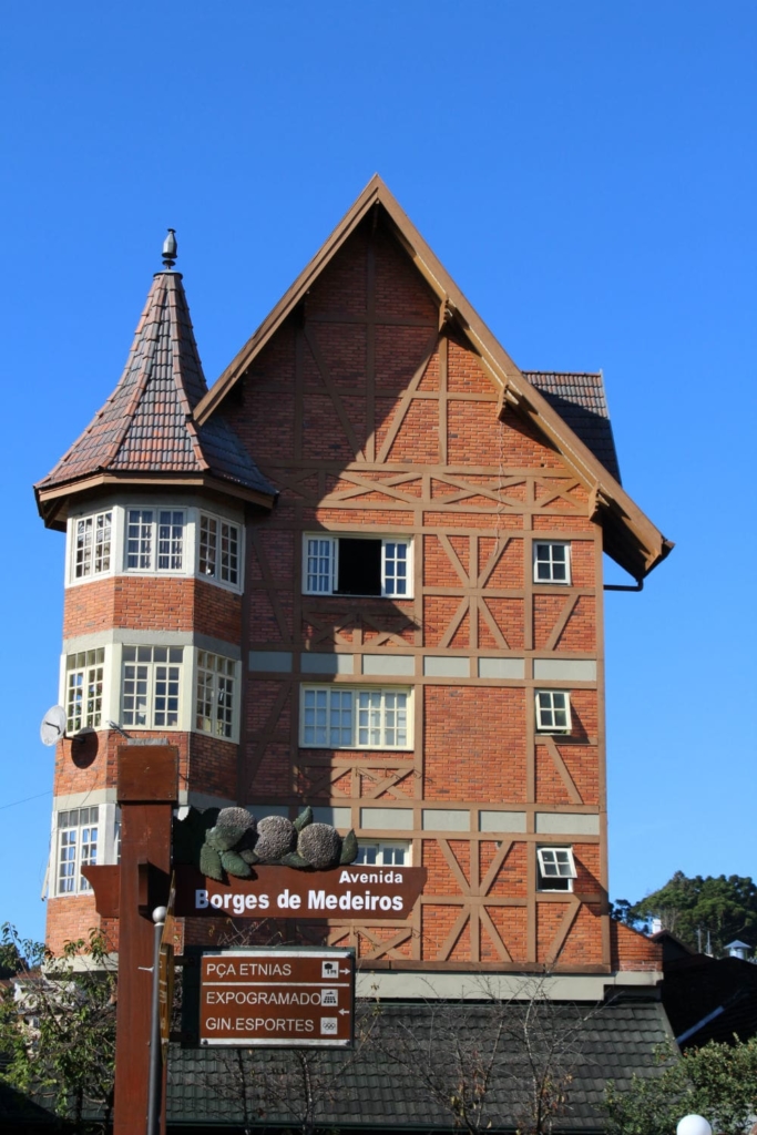 Construção europeia na Borges de Medeiros