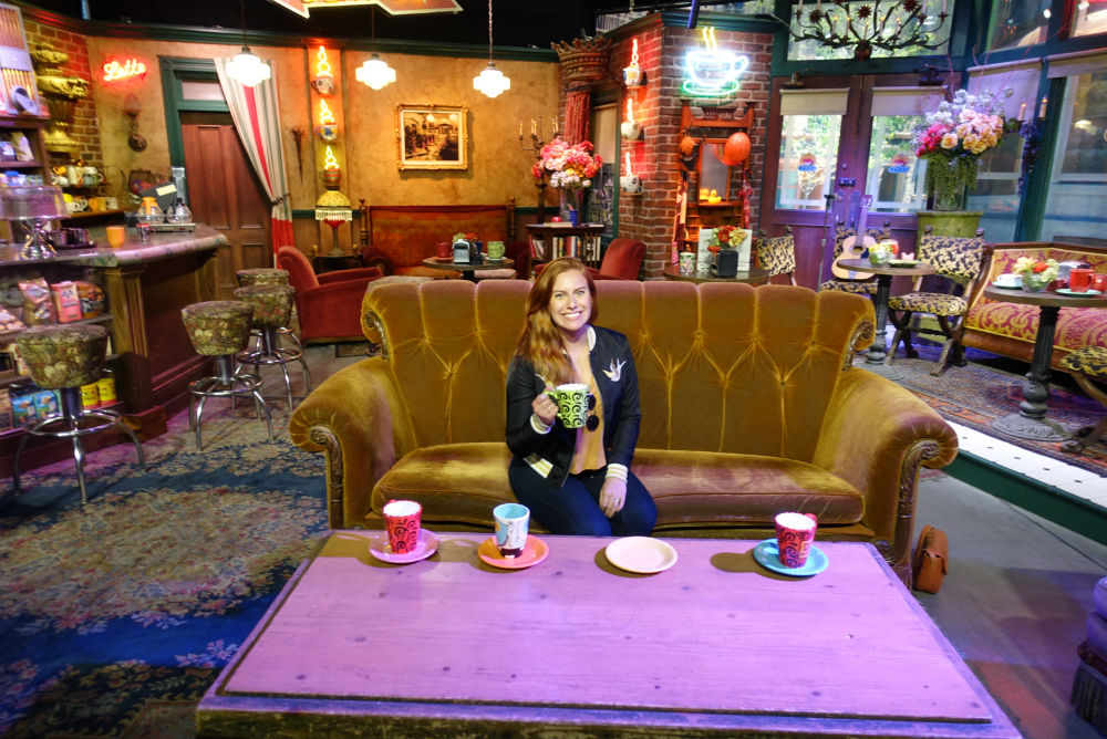 café de Friends no Tour da Warner em Los Angeles